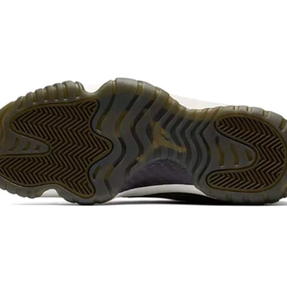Air Jordan Future Green Olive Canvas Sneaker Women Size 8 - Picture 7 of 7